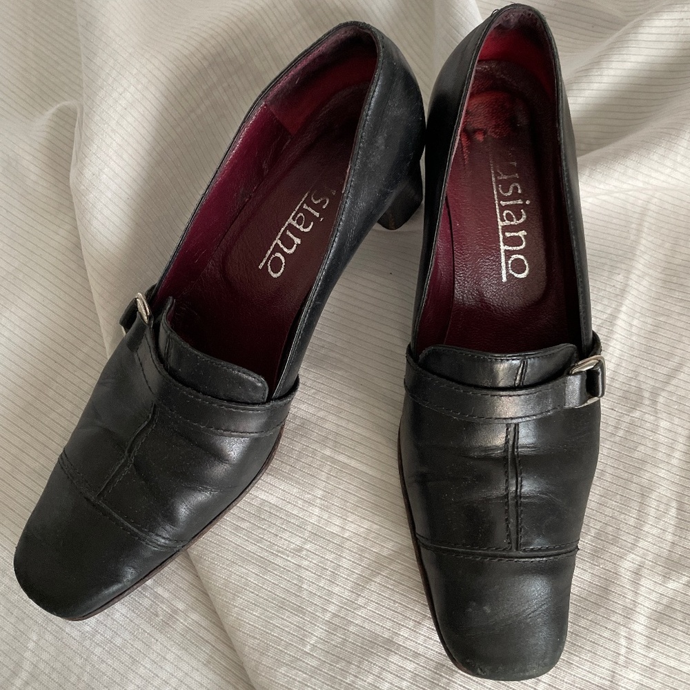 Great Italian leather healed shoes